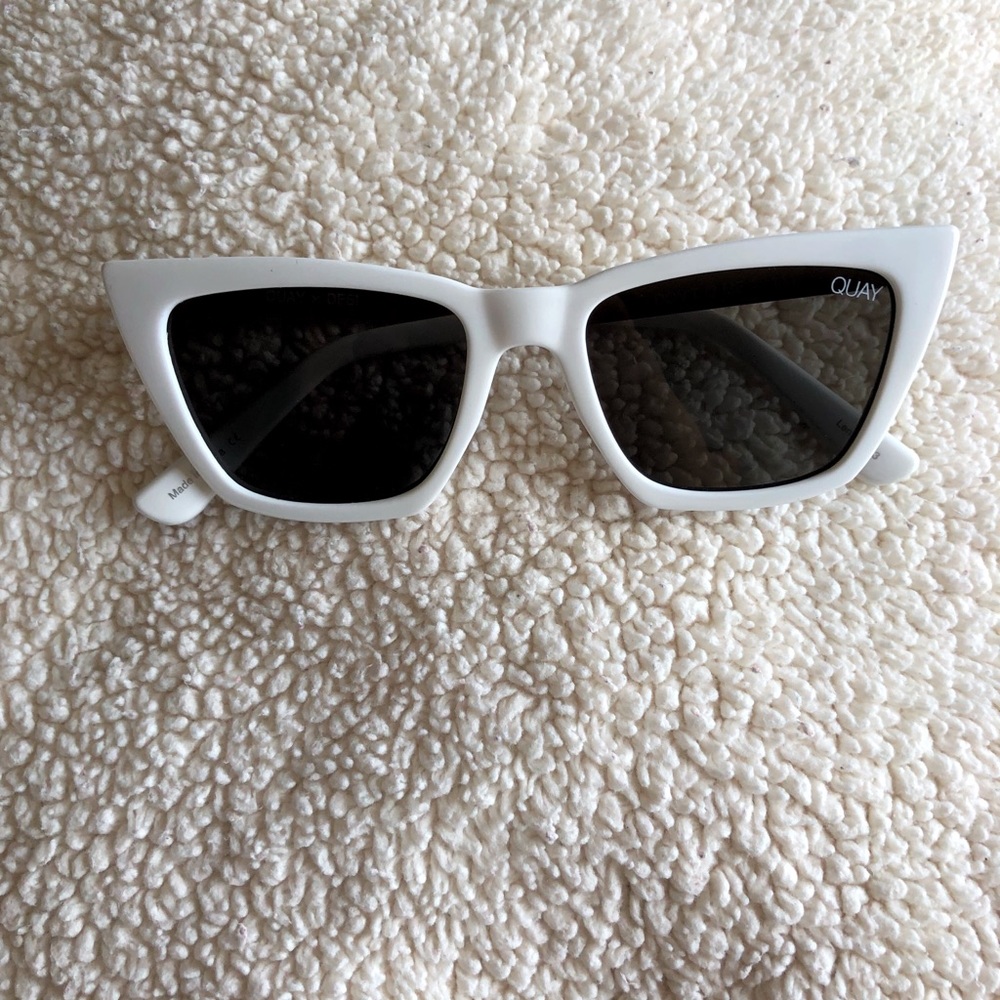 Quay Australia X Desi “don’t @ me” sunglasses